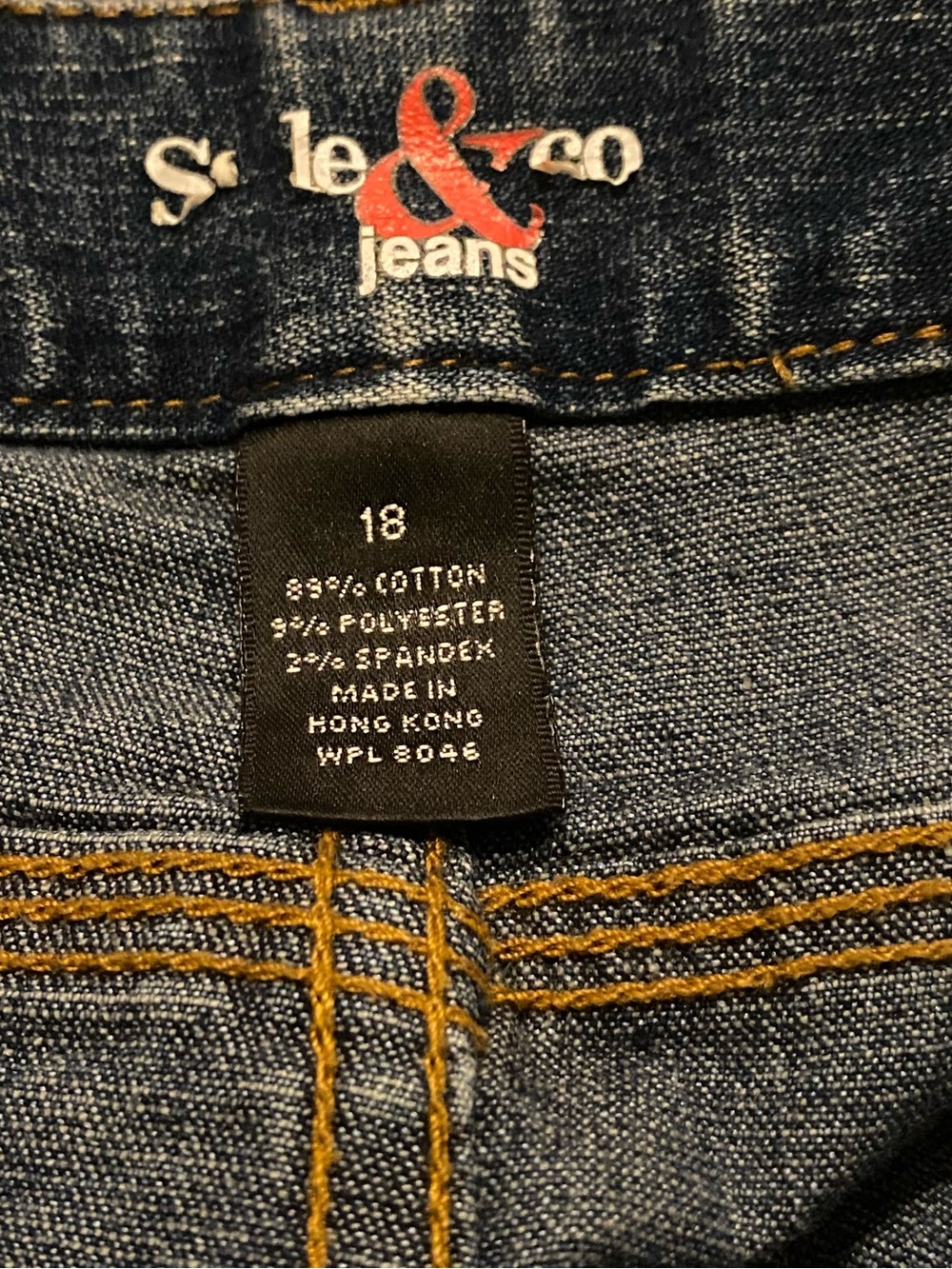 STYLE & CO. CLASSIC BLUE JEAN with BEAUTIFUL BEADED APPLIQUÉ - Picture 3 of 16